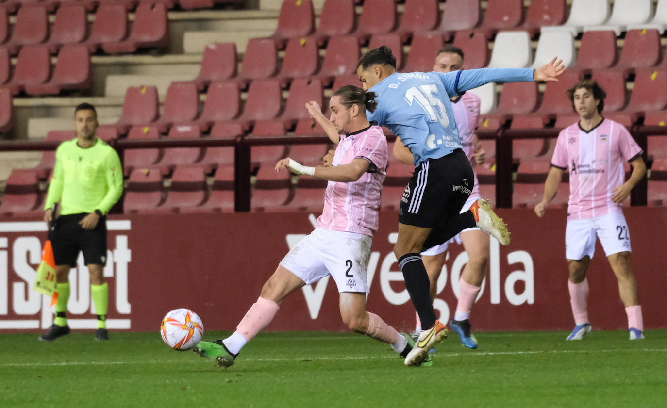 Los visitantes se clasifican para la siguiente ronda de la Copa del Rey gracias a dos goles de Ortuño