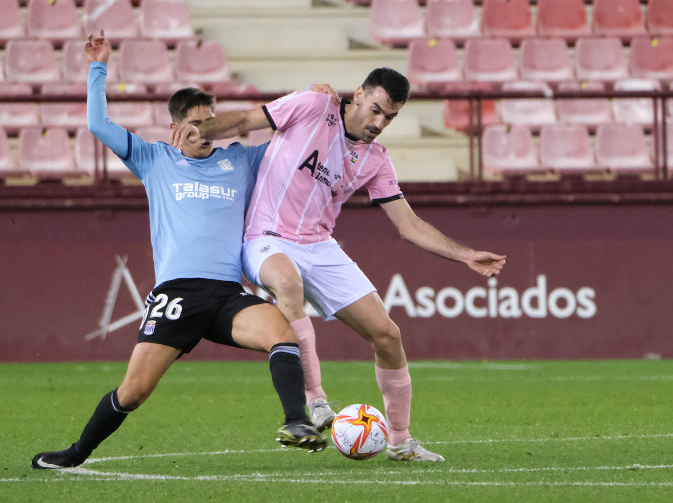 Los visitantes se clasifican para la siguiente ronda de la Copa del Rey gracias a dos goles de Ortuño