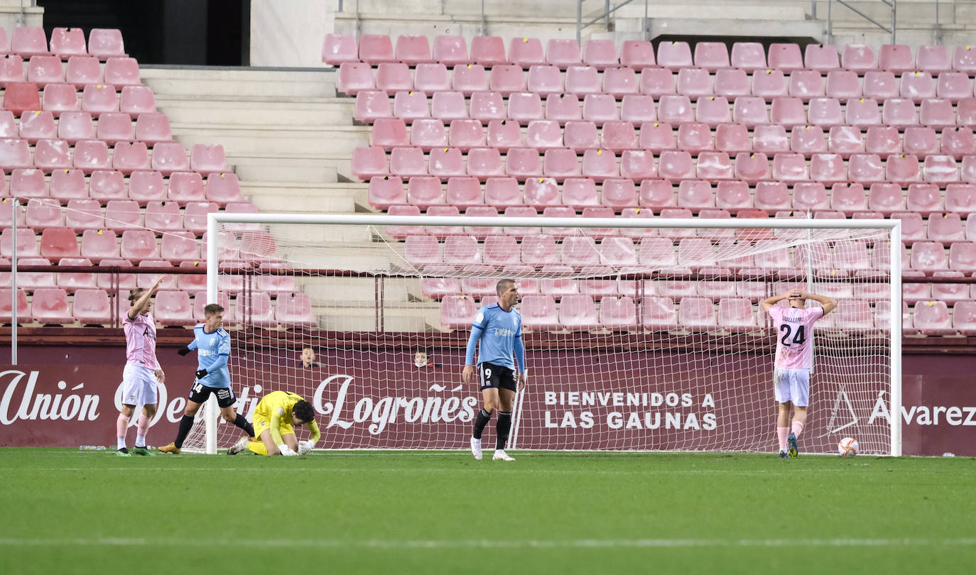 Los visitantes se clasifican para la siguiente ronda de la Copa del Rey gracias a dos goles de Ortuño