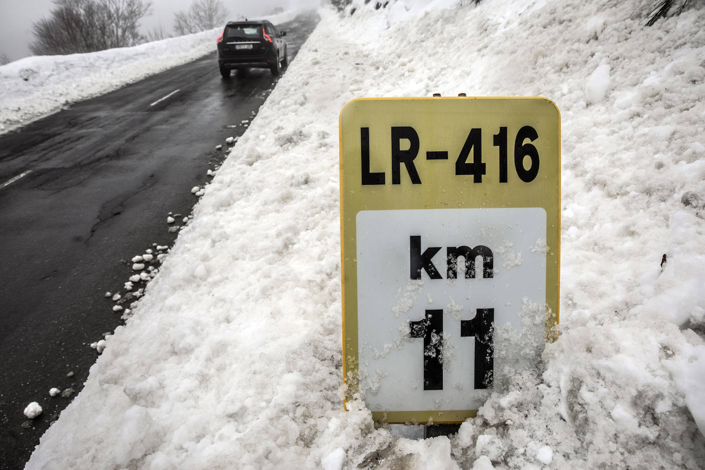 Fotos: Valdezcaray se llena de nieve e inicia este sábado la temporada