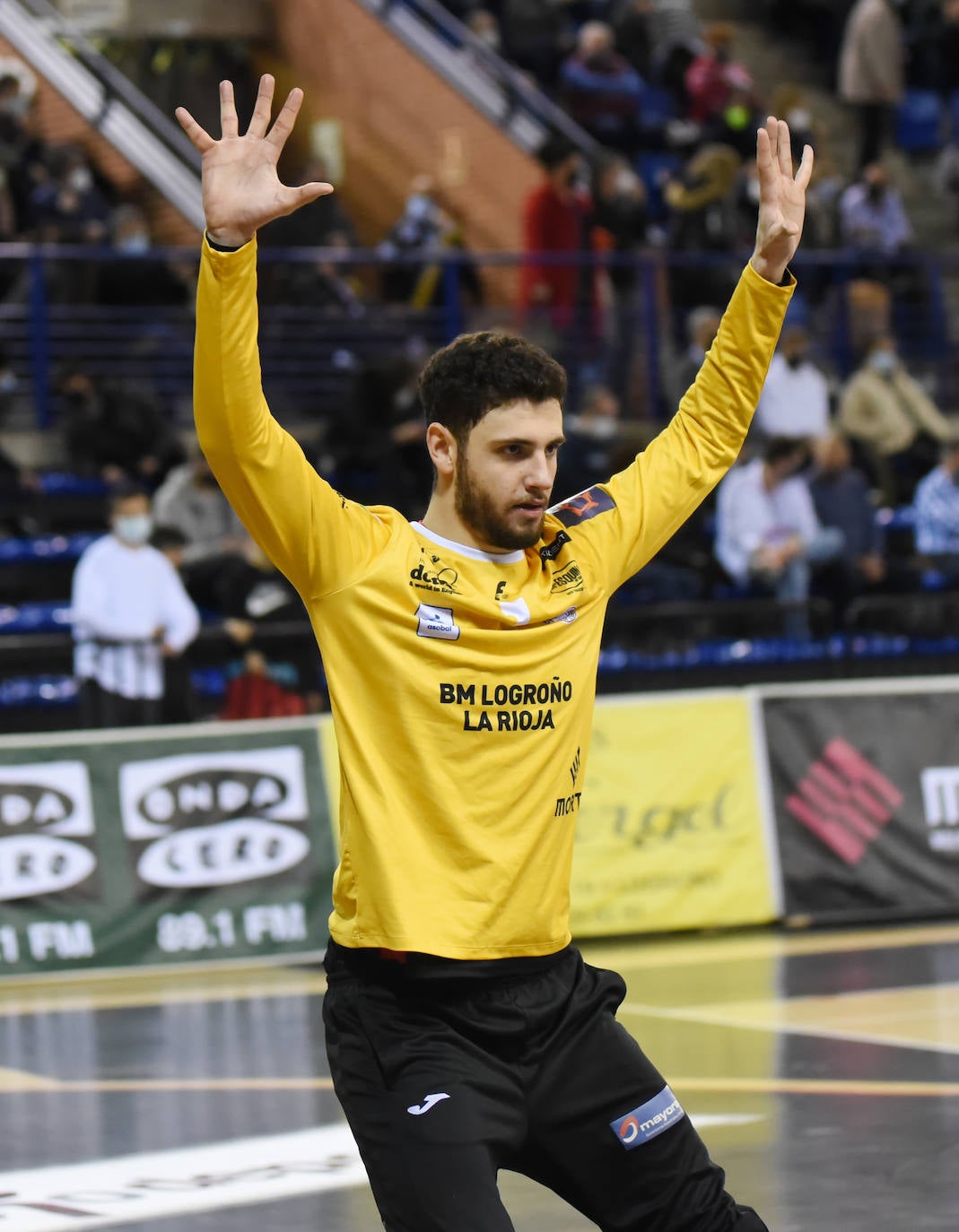 Fotos: Las imágenes del triunfo del BM Logroño ante el Anaitasuna