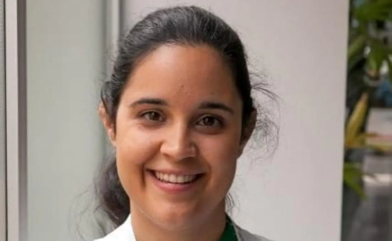 Elvira Alfaro Arnedo, en las instalaciones del Centro de Investigación Biomédica de La Rioja. 