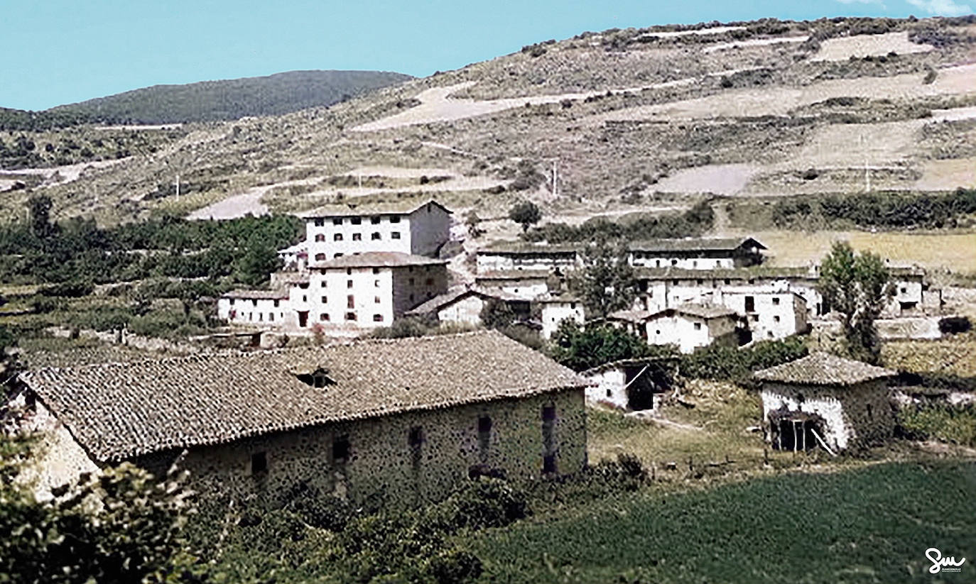 Barrio Los Molinos de Ortigosa de Cameros en 1932.