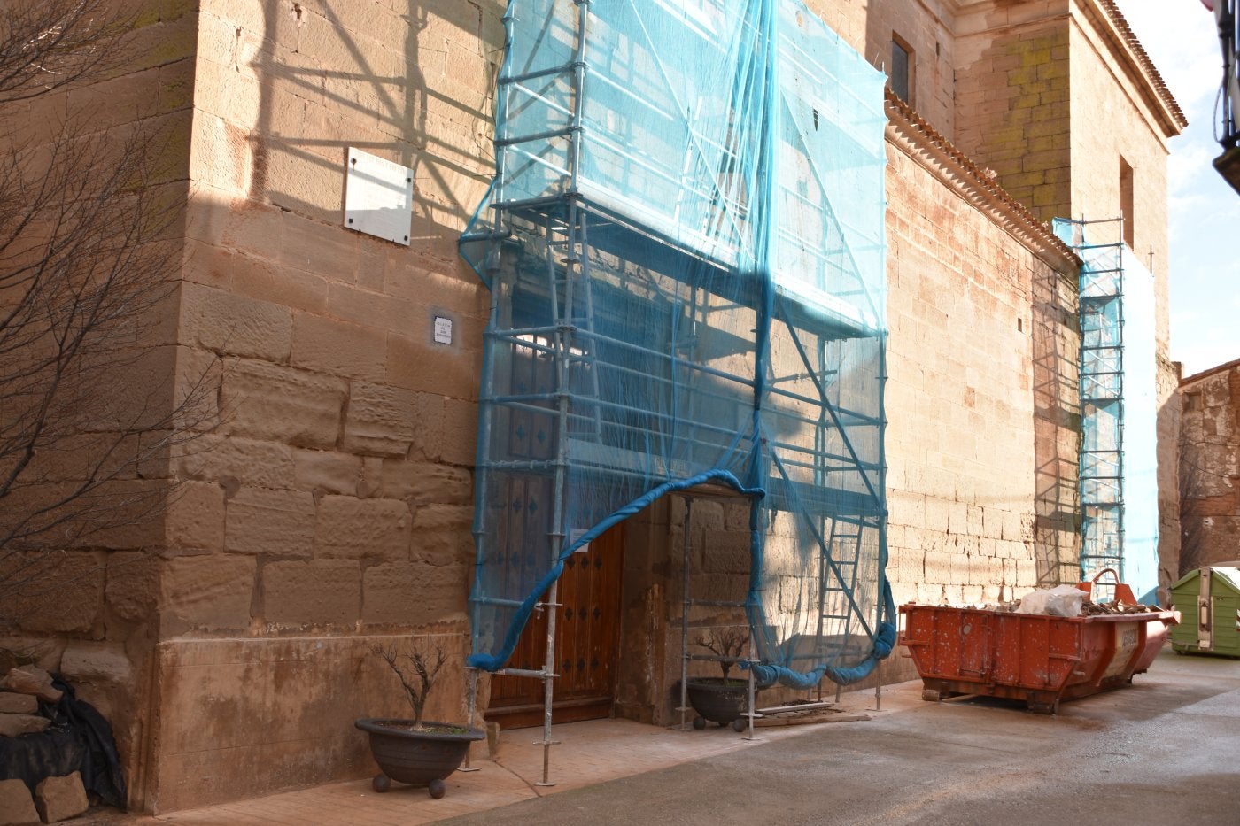 Obras en la iglesia parroquial de Corera. 