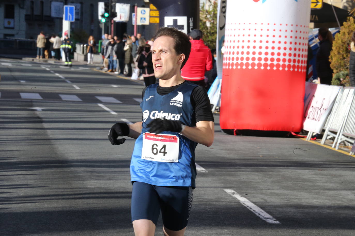 Fotos: La llegada a la meta en la Media Maratón de La Rioja