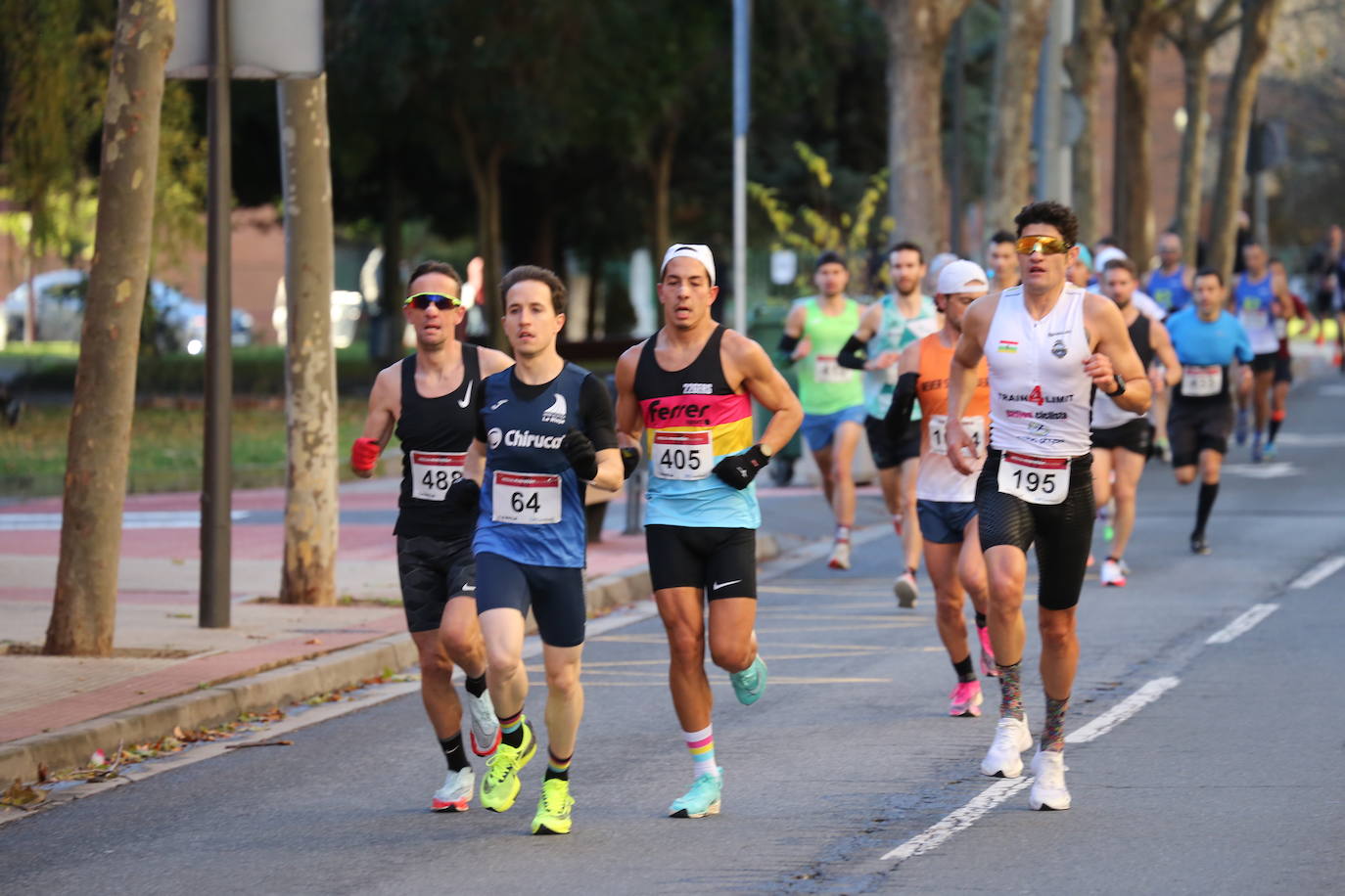 Fotos: La salida de la Media Maratón de La Rioja