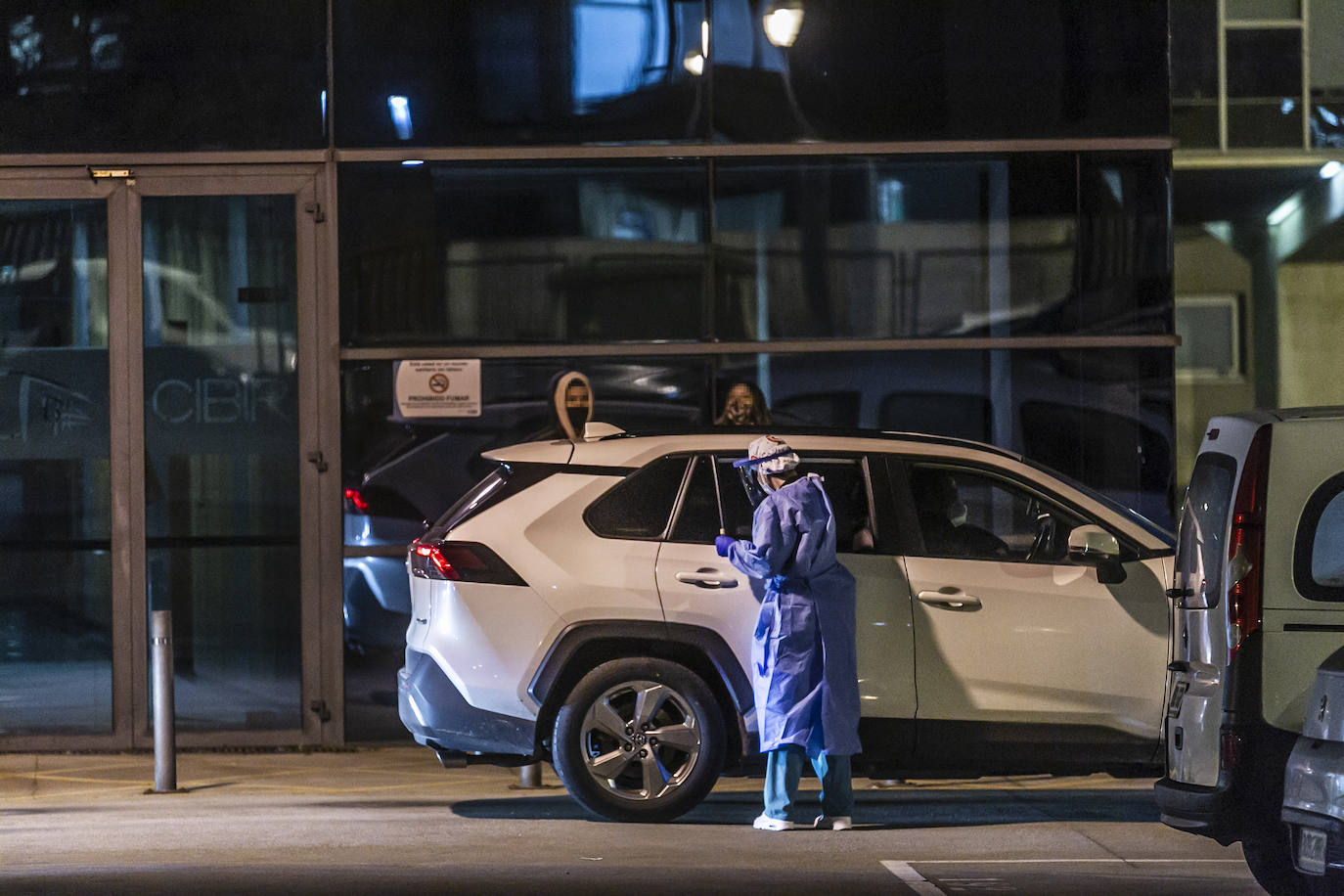 Fotos: Largas colas para pruebas PCR en La Rioja