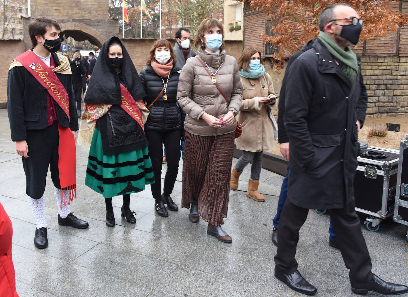 El nacimiento, situado en la plaza del Ayuntamiento de la capital riojana, se podrá visitar hasta el 7 de enero