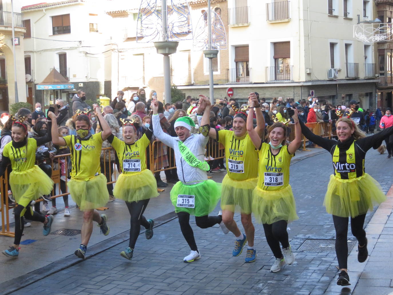 Fotos: Cuatrocientos corredores, en la San Silvestre de Alfaro