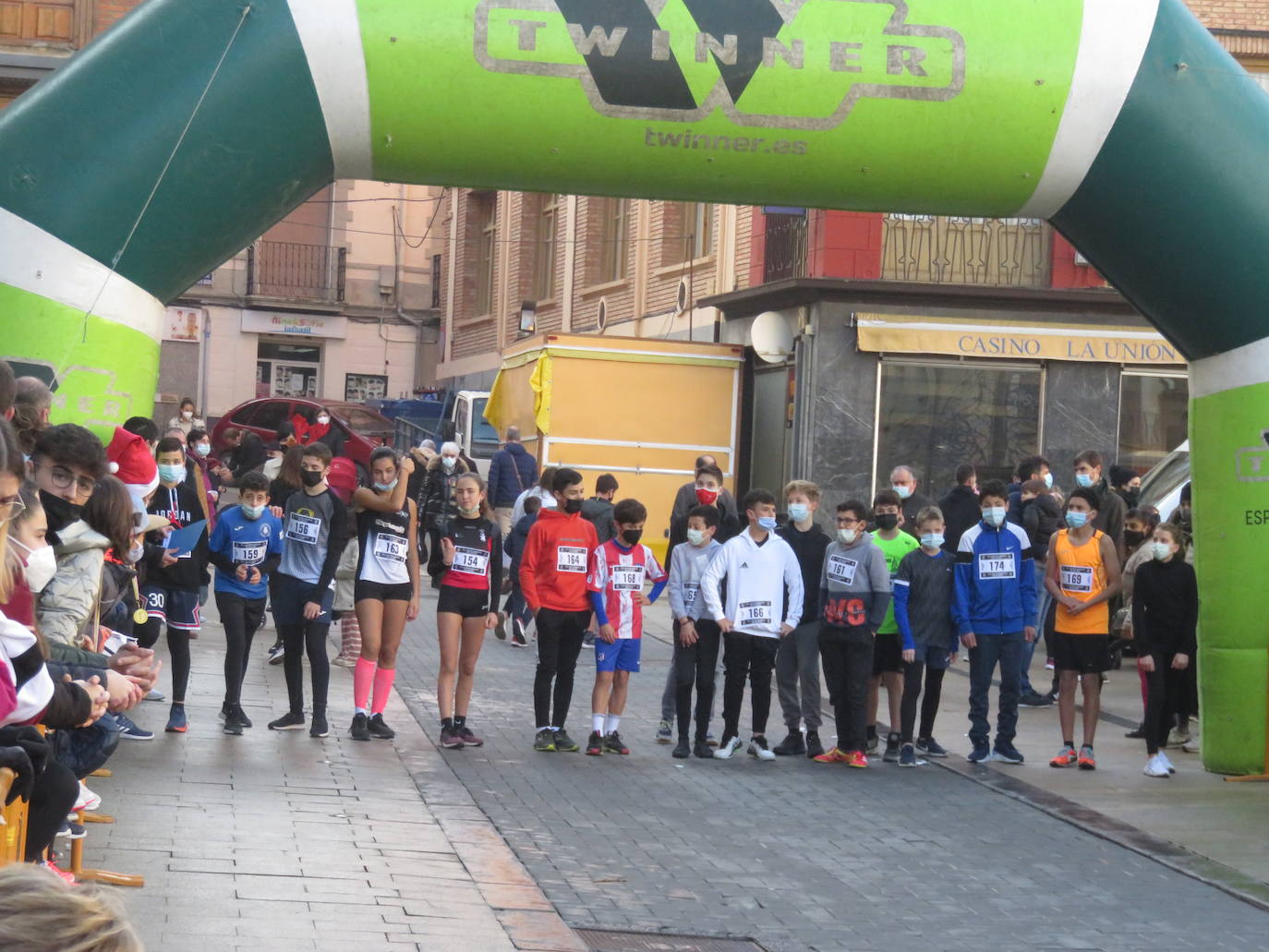 Fotos: Cuatrocientos corredores, en la San Silvestre de Alfaro