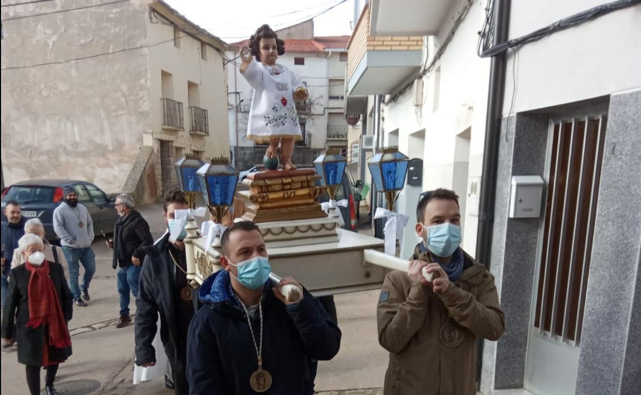 Procesión del día de Navidad de los Hermanos del Niño. 