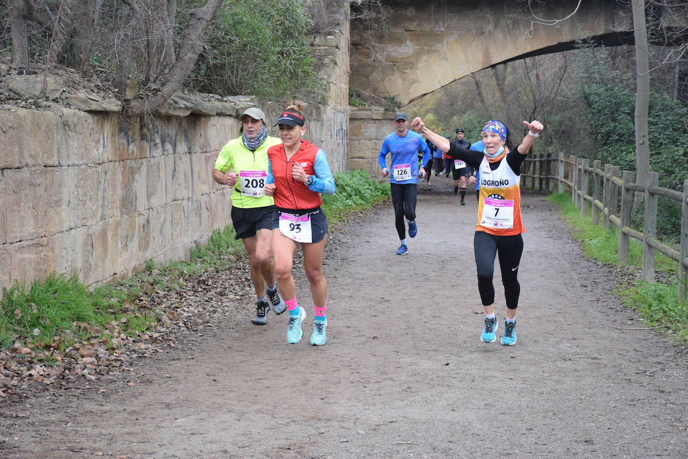 Fotos: El Cross de Los Lirios reúne a más de 200 atletas