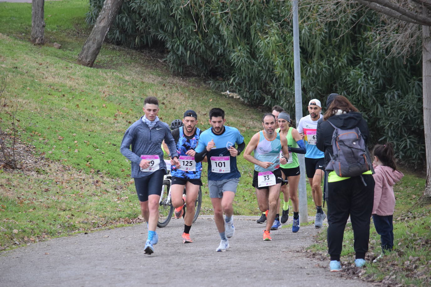 Fotos: El Cross de Los Lirios reúne a más de 200 atletas