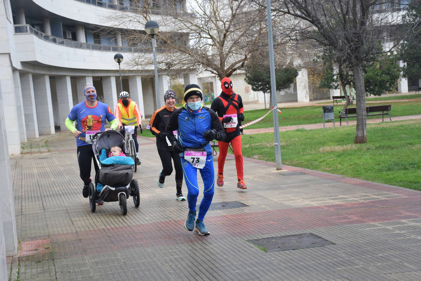 Fotos: El Cross de Los Lirios reúne a más de 200 atletas