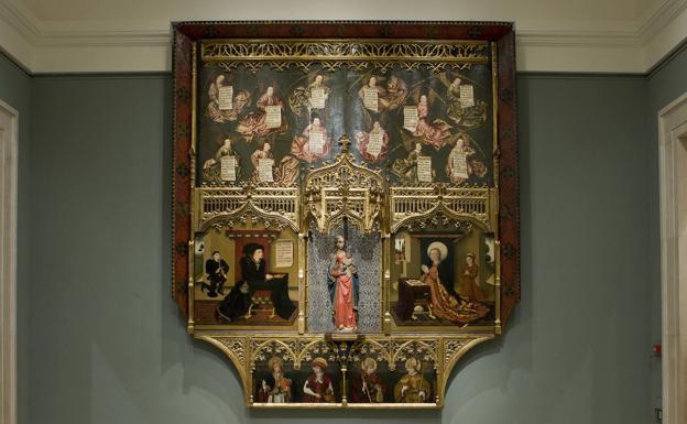 Imagen principal - Arriba, 'Retablo de los Gozos de Santa María (Retablo de los Marqueses de Santillana), de Jorge Inglés; debajo, Miguel Falomir y 'La Virgen y las ánimas del Purgatorio, de Pedro Machuca. 