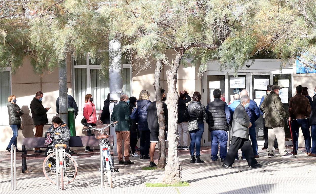 La Rioja resta 125 casos activos de COVID, más de la mitad en Logroño