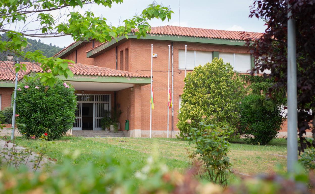 Acceso al Marqués de Vallejo. 