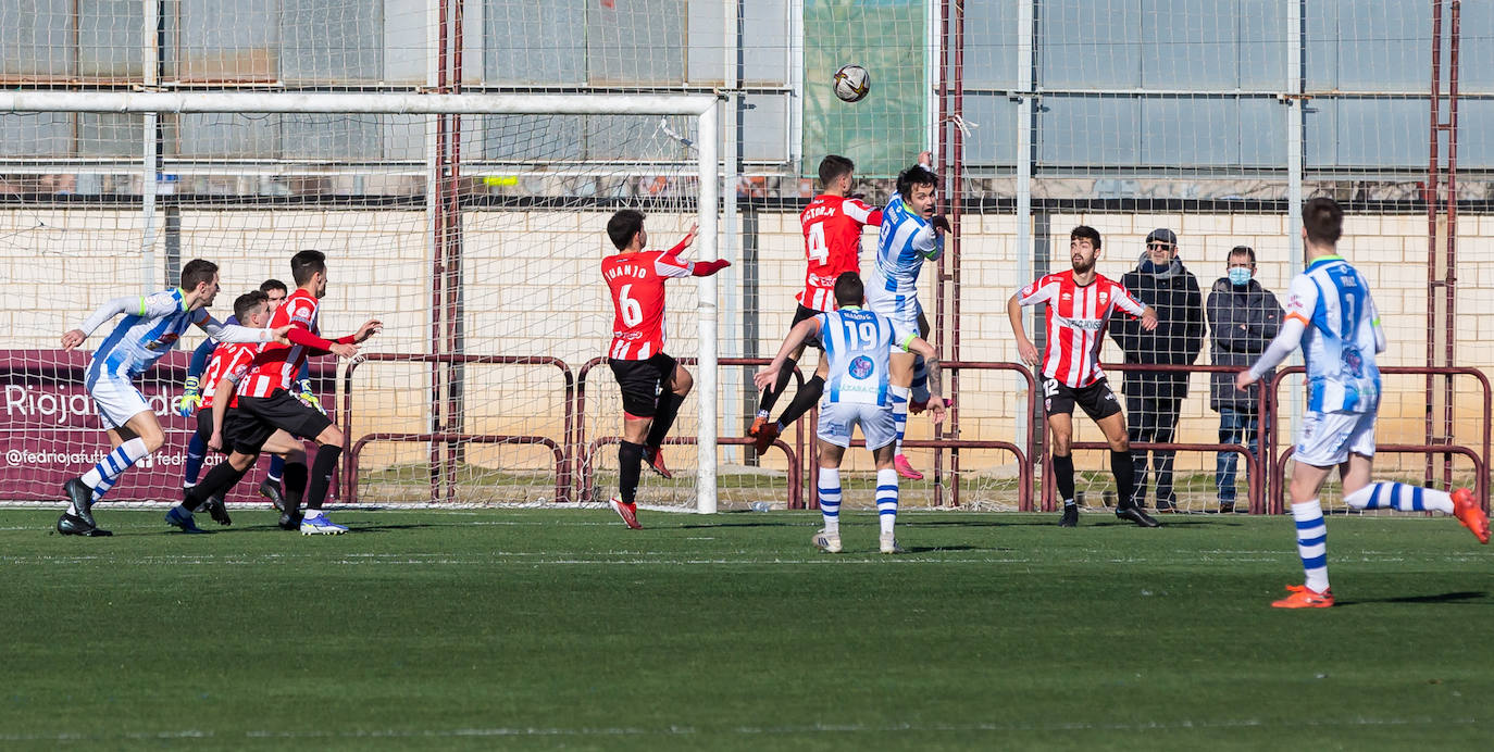 Fotos: Aguilá le gana la partida a Nacho Ruiz en el derbi de estrenos