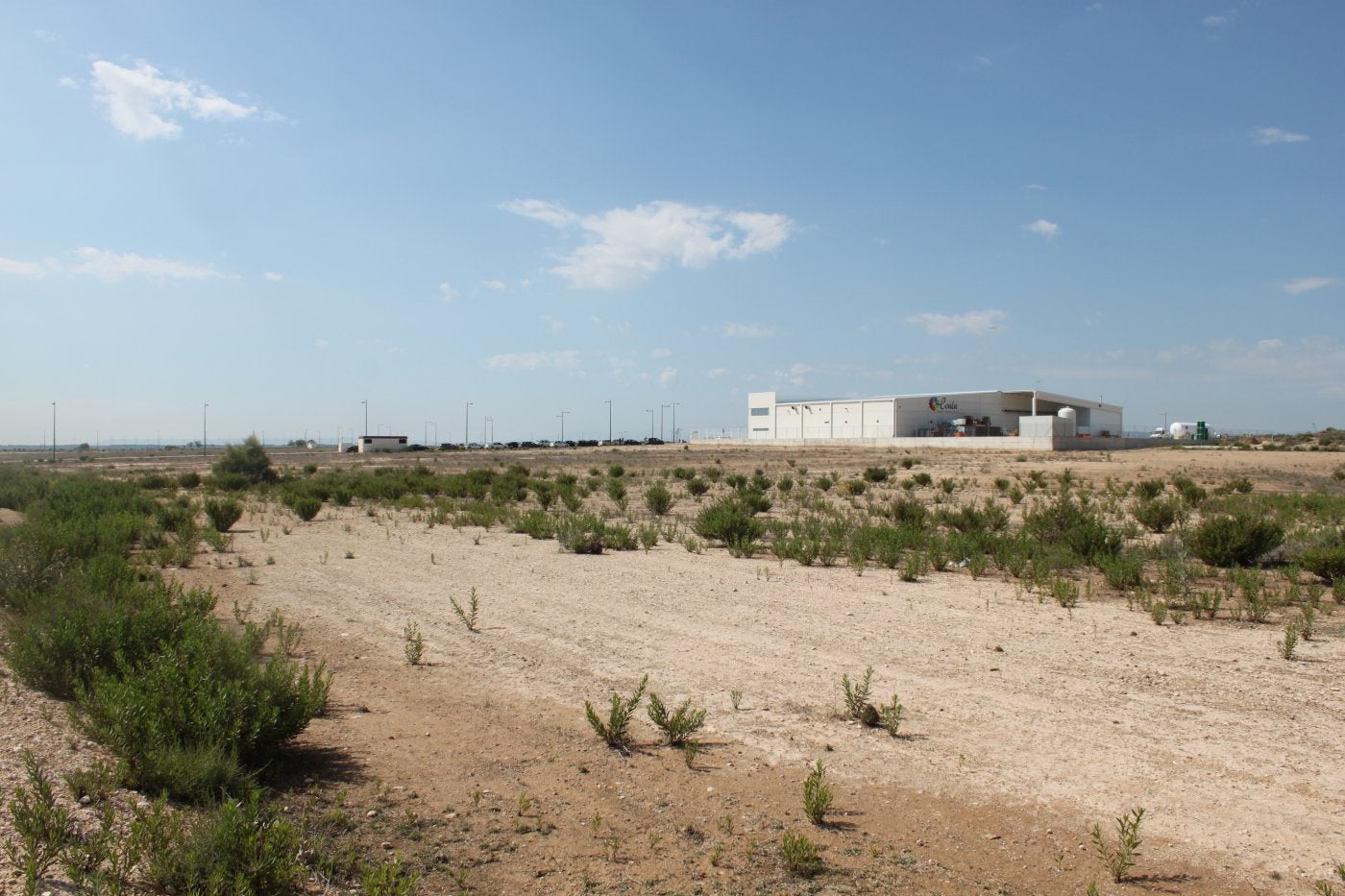 Inaugurado en marzo de 2011, el parque industrial La Senda sólo cuenta con dos empresas instaladas, Coala y la estación de la ITV. 