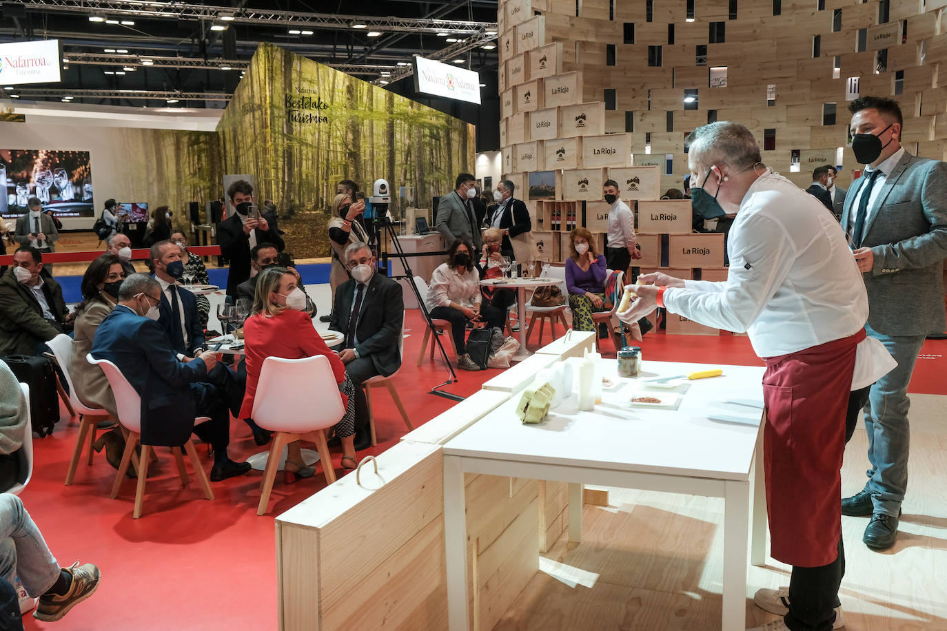 Fotos: La Rioja destaca en Fitur el producto de la tierra, ensalza el origen y los elementos que diferencian a la región