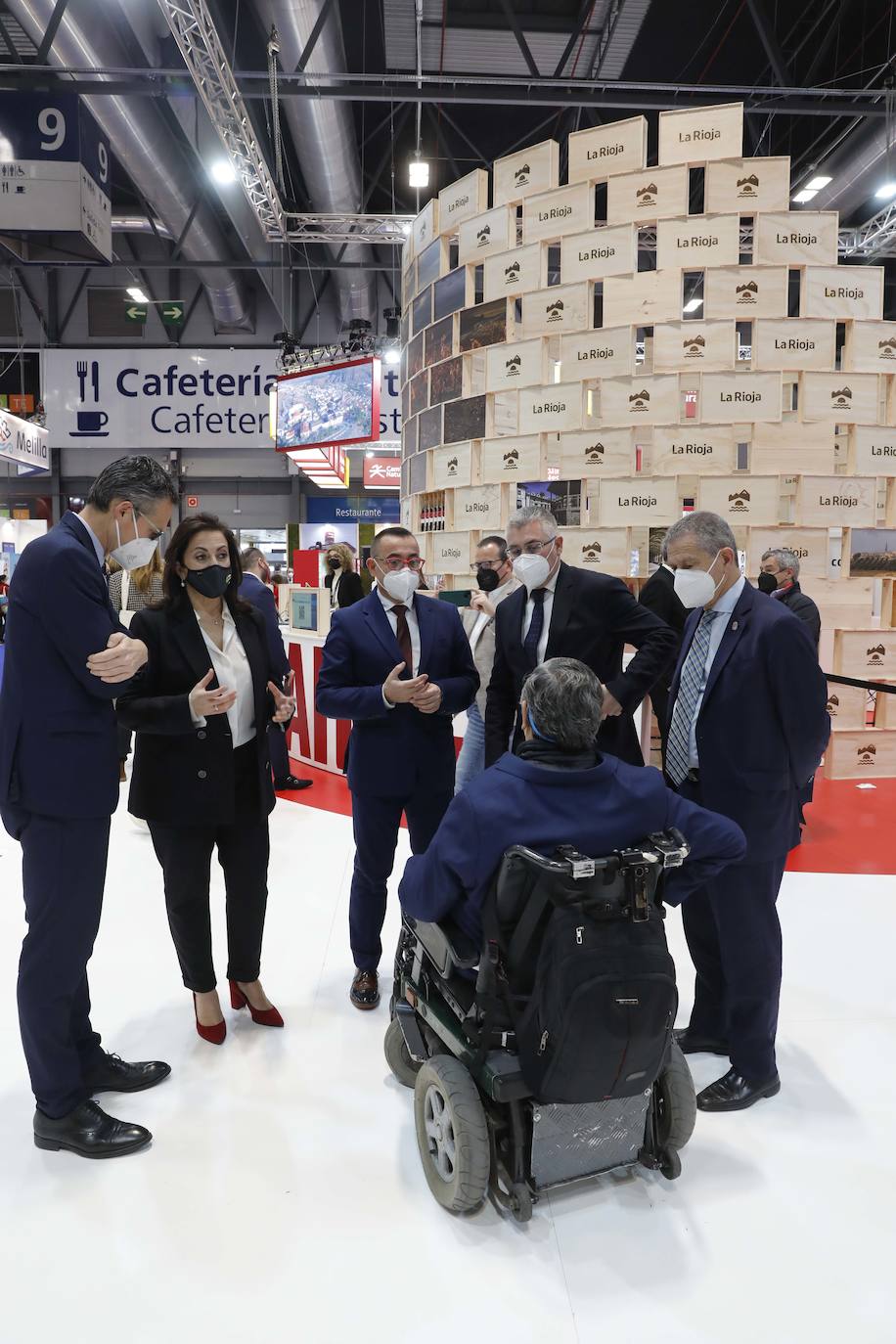 Fotos: Actores y políticos visitan el stand de La Rioja en Fitur