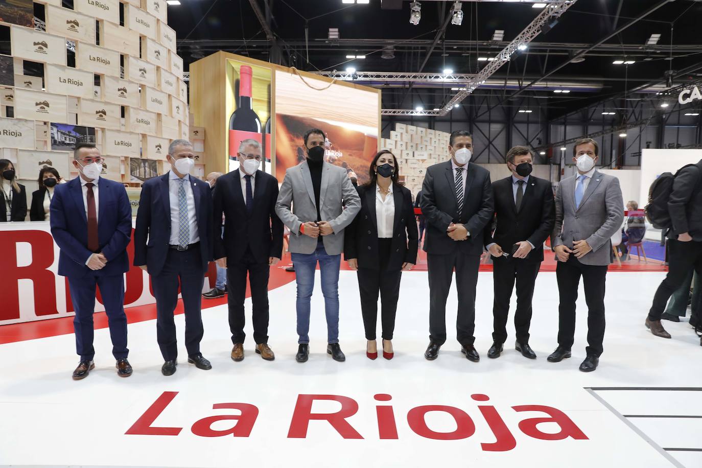 Fotos: Actores y políticos visitan el stand de La Rioja en Fitur