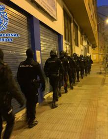 Imagen secundaria 2 - Detenido un hombre y desmantelado un punto de droga en Logroño