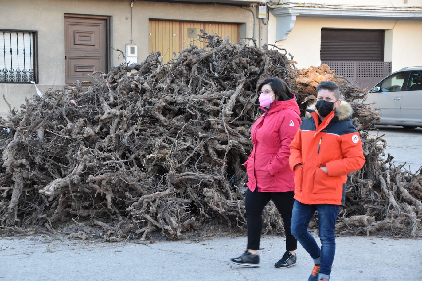 La Asociación Cultural Toro Ensogado de Cabretón organizó una jornada para recordar la tradición de la matanza