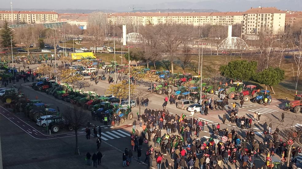 Así ha sido la salida de la manifestación del campo en Logroño