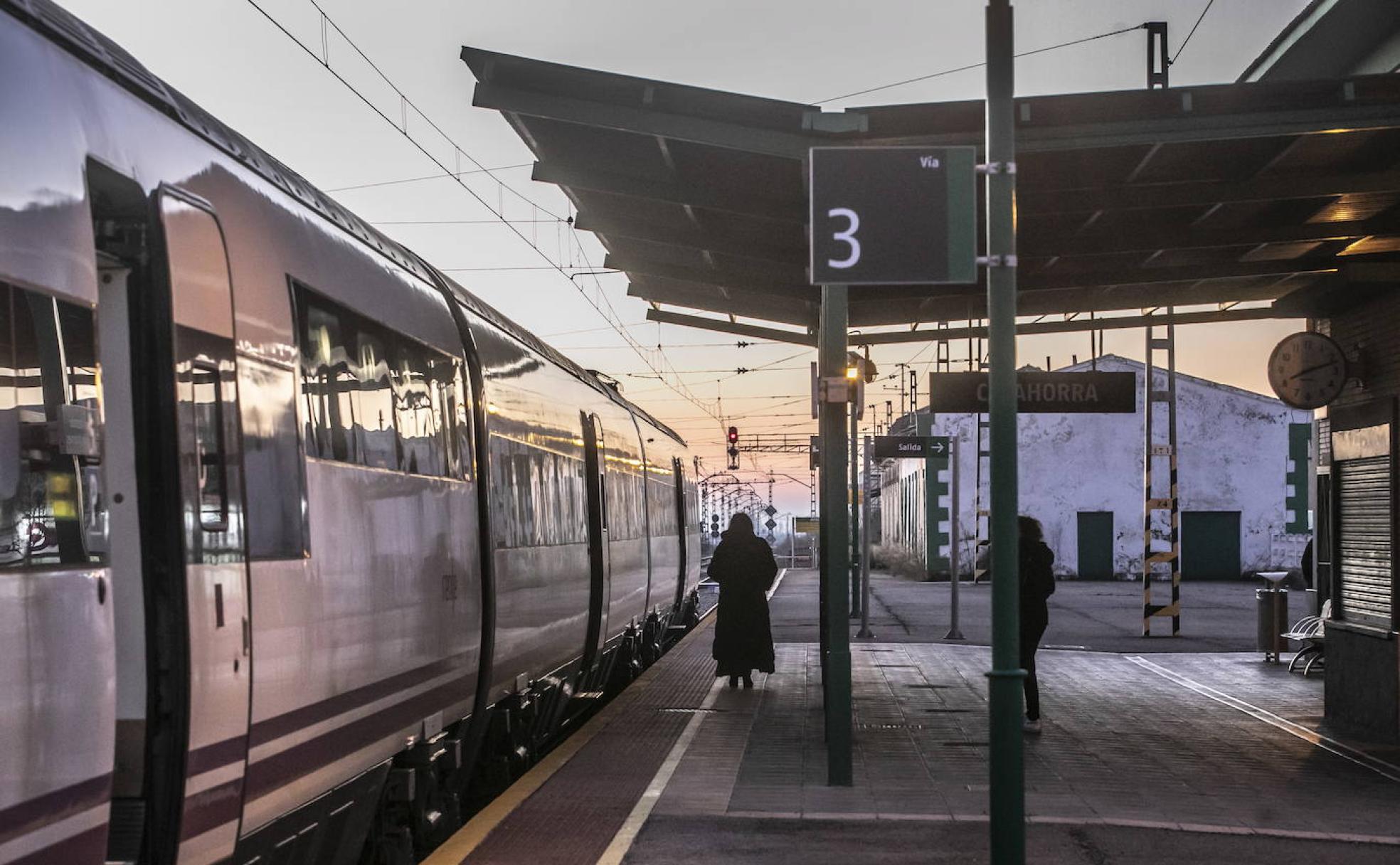 El tren directo a Madrid se hace mayor de edad con más de un millón de viajeros