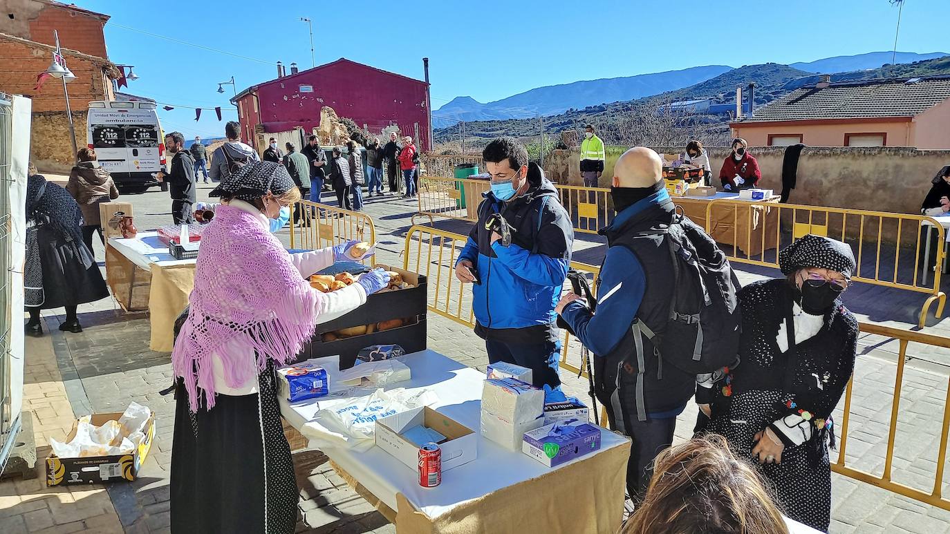 Fotos: Senderismo entre barrancos, pinos, robles y hayas