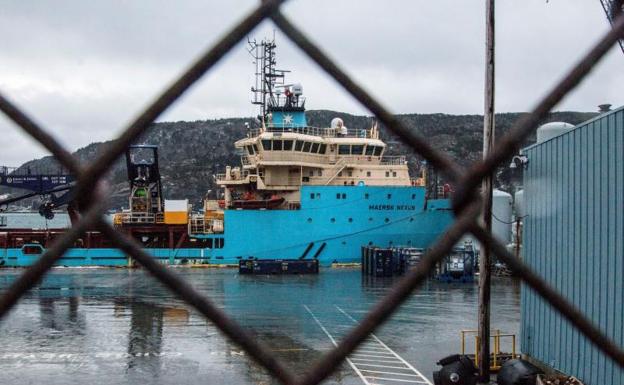 Fotografía del barco canadiense Maersk Nexus que llegó ayer al puerto de San Juan de Terranova (Canadá) 