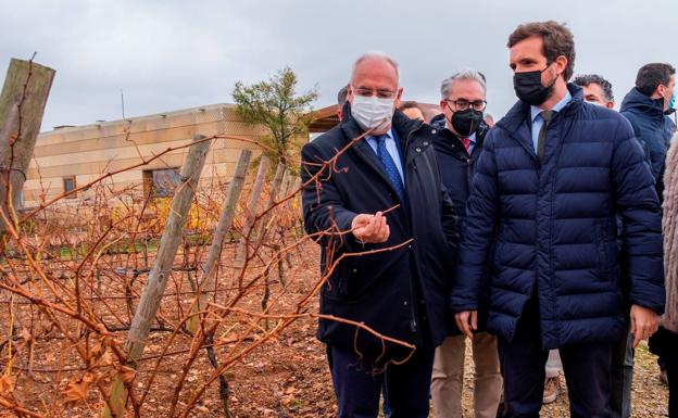 Ceniceros, con Casado, en la visita a La Rioja en noviembre de 2021. 