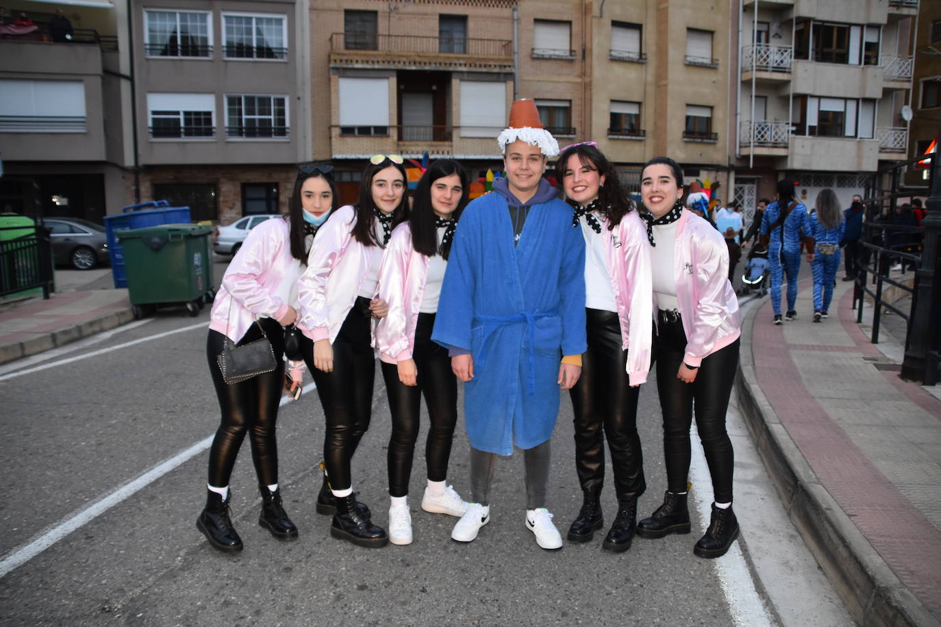 Fotos: El Carnaval se adueña de las calles de Cervera