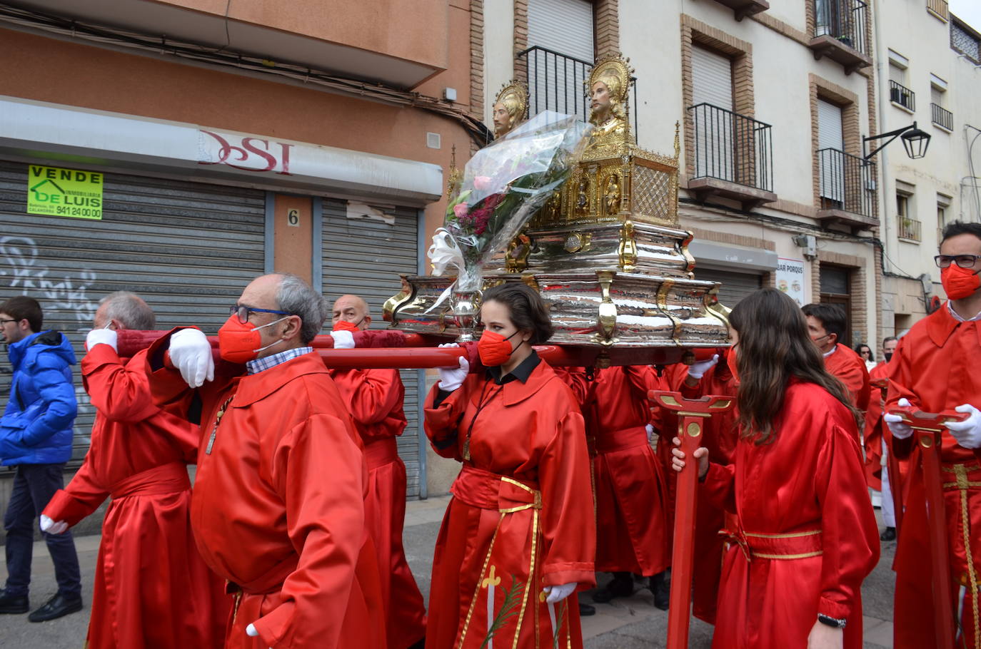 Fotos: La procesión de los mártires Emeterio y Celedonio llena las calles de Calahorra