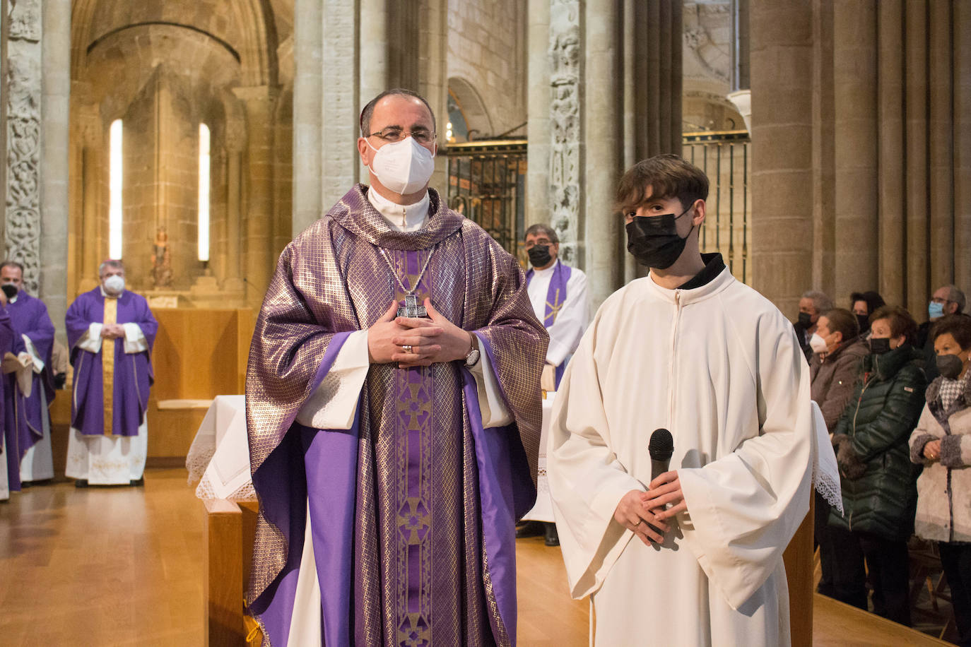 Fotos: Santos Montoya toma posesión como obispo en la catedral de Santo Domingo