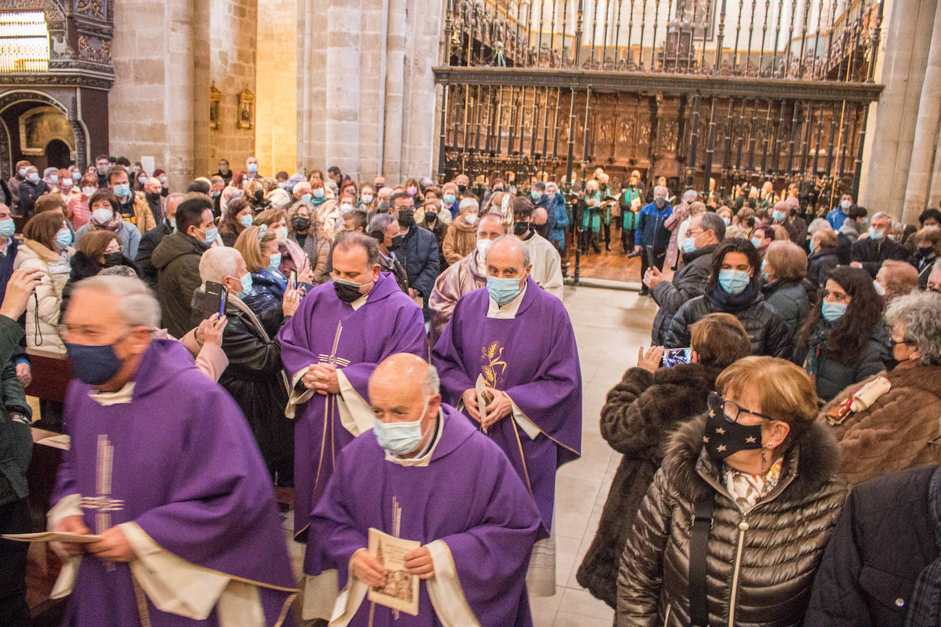 Fotos: Santos Montoya toma posesión como obispo en la catedral de Santo Domingo