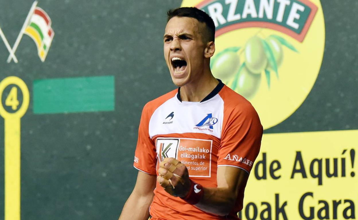 Zabala y Oier Etxebarria ganan tras 1.294 pelotazos y dos horas de juego