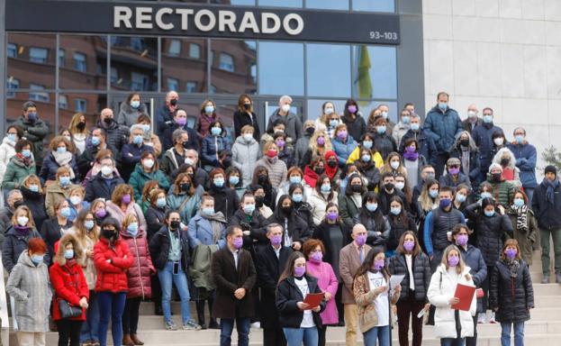 La UR realiza una concentración en el Día Internacional de las mujeres