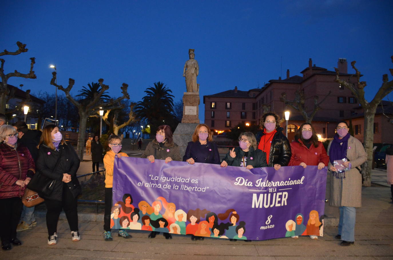 Fotos: Calahorra celebra el 8M