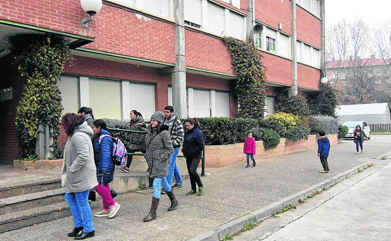 Exterior del CEIP San Francisco, en una imagen de archivo. 