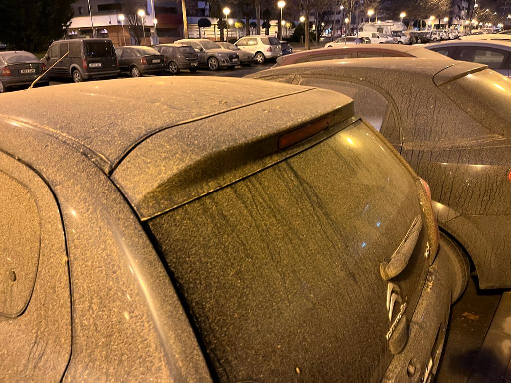 Fotos: Lluvia de barro en Logroño