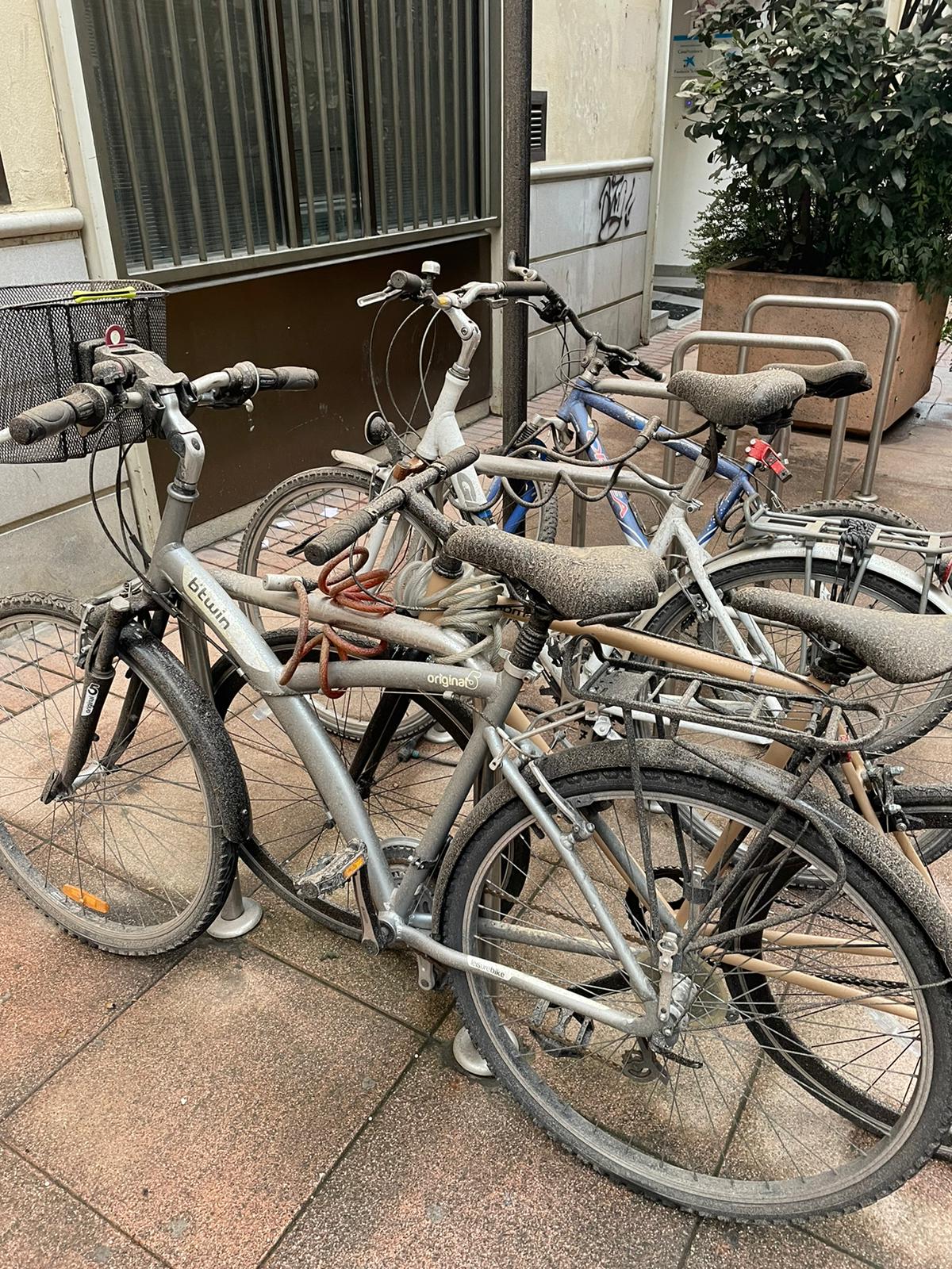 Fotos: Lluvia de barro en Logroño