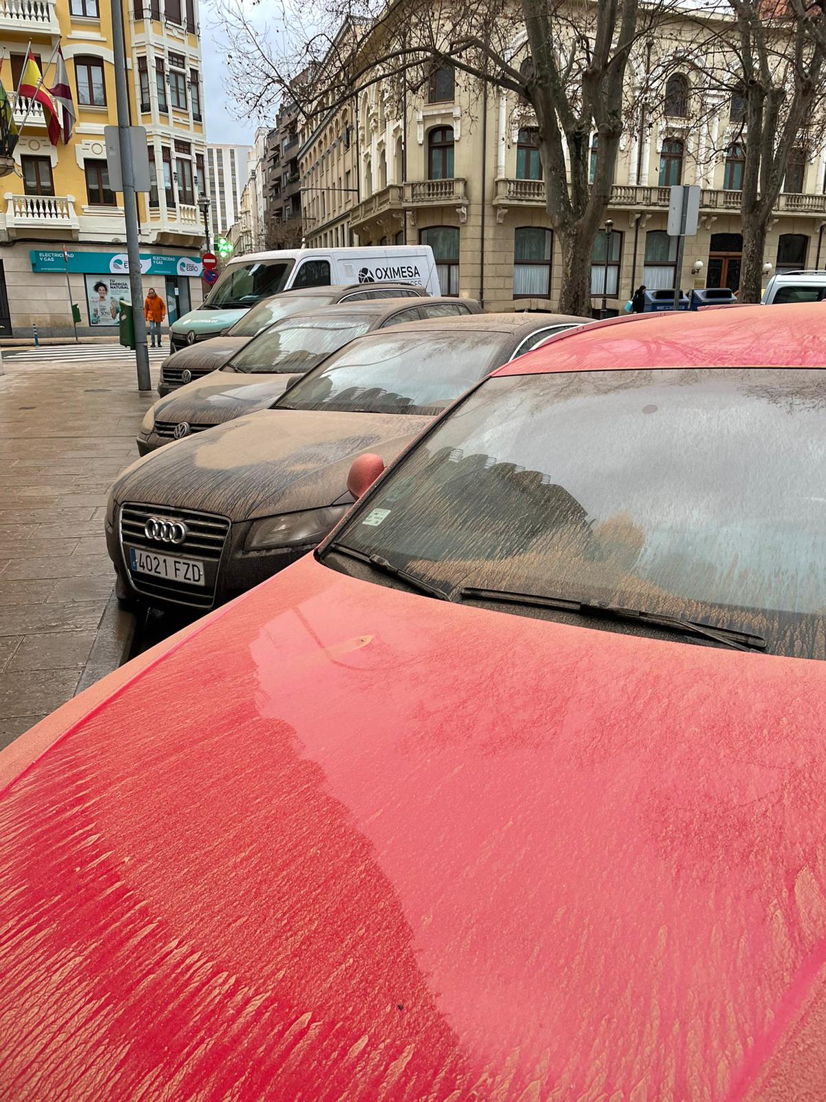 Fotos: Lluvia de barro en Logroño