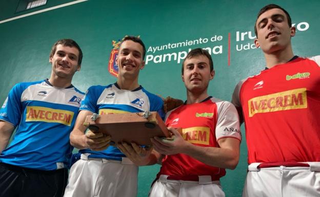 Etxebarria, Zabala, Bakaikoa y Elizegi, los cuatro protagonistas de la final, ayer en el Labrit. 