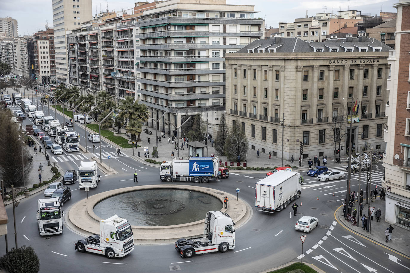 La tercera marcha de camiones recorre este jueves las calles del centro de Logroño. 