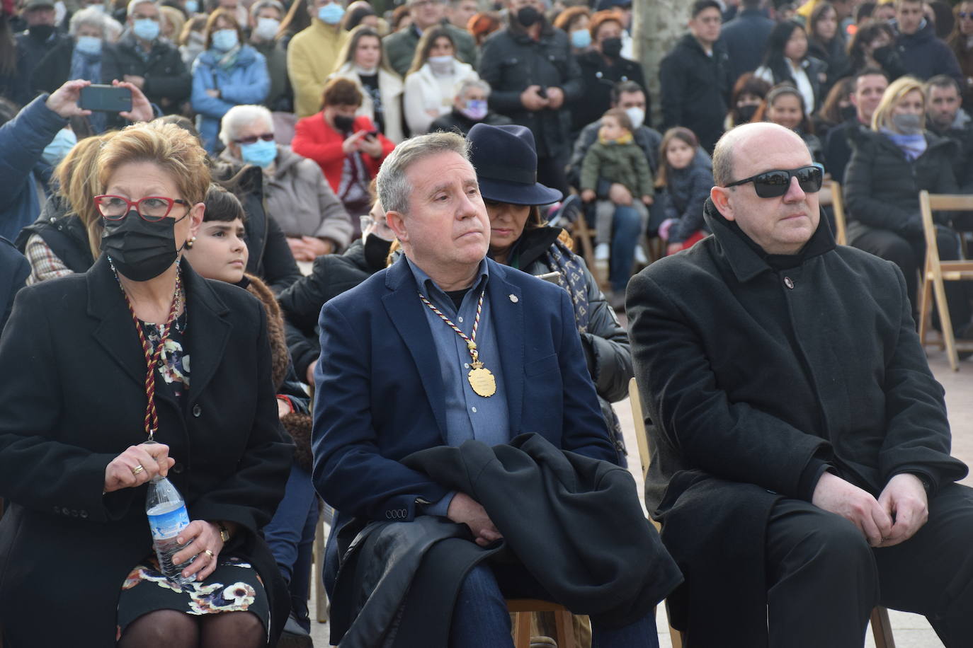 Fotos: Tambores y cornetas avanzan la Semana Santa en El Espolón