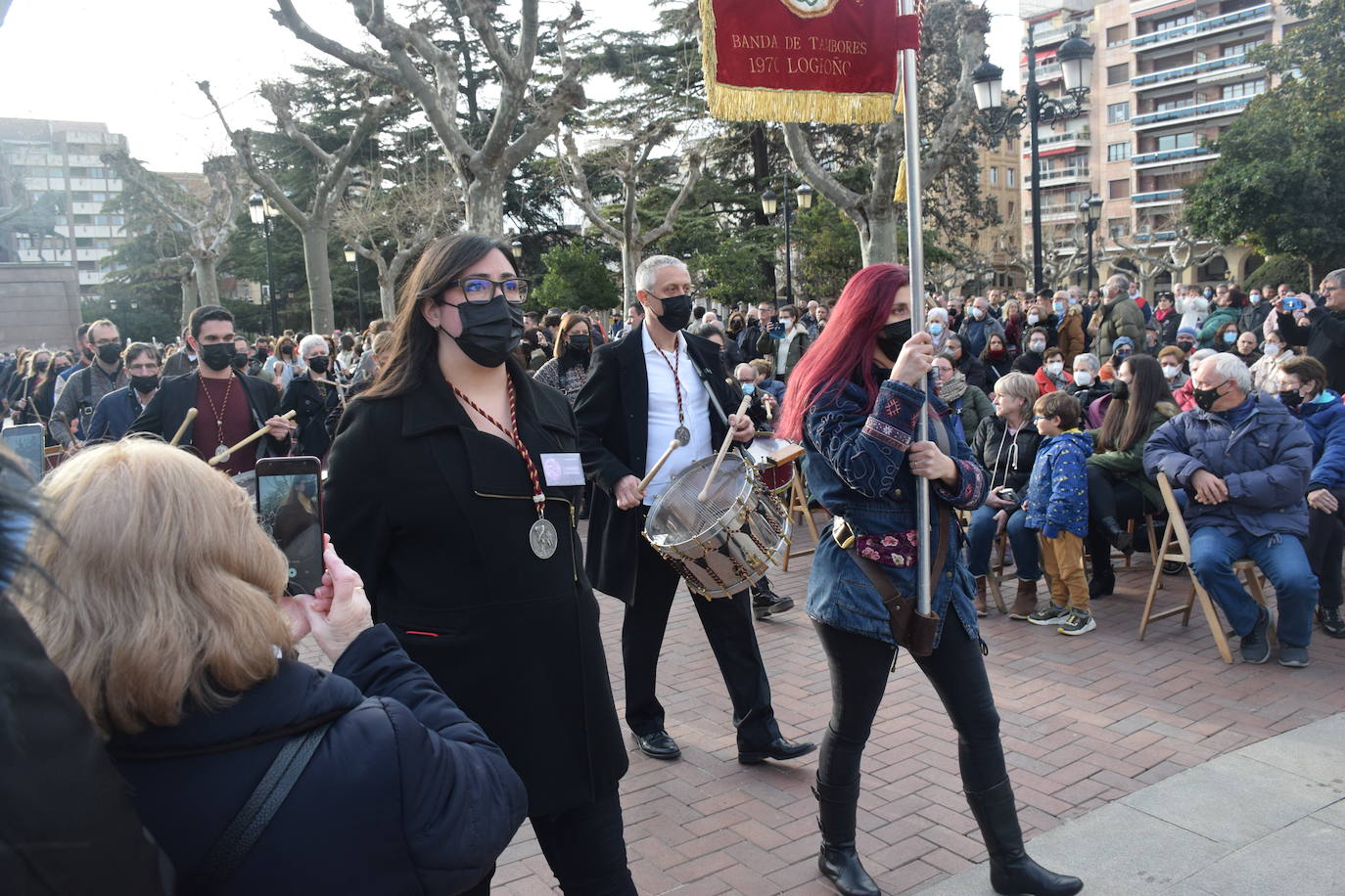 Fotos: Tambores y cornetas avanzan la Semana Santa en El Espolón