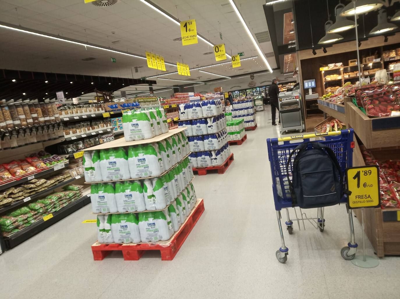 Fotos: La Rioja sortea el desabastecimiento, pero continúa escaseando algún alimento básico