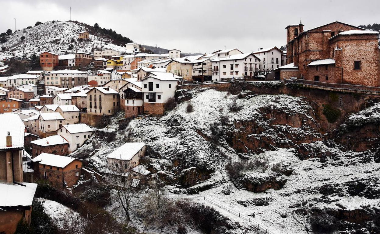 Nieve en Ortigosa este fin de semana. 